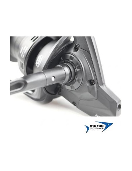 Penn Rival 8000 Long Cast Black